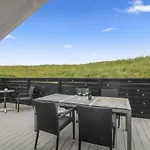 Alruna - 150m From The Sea By Interhome